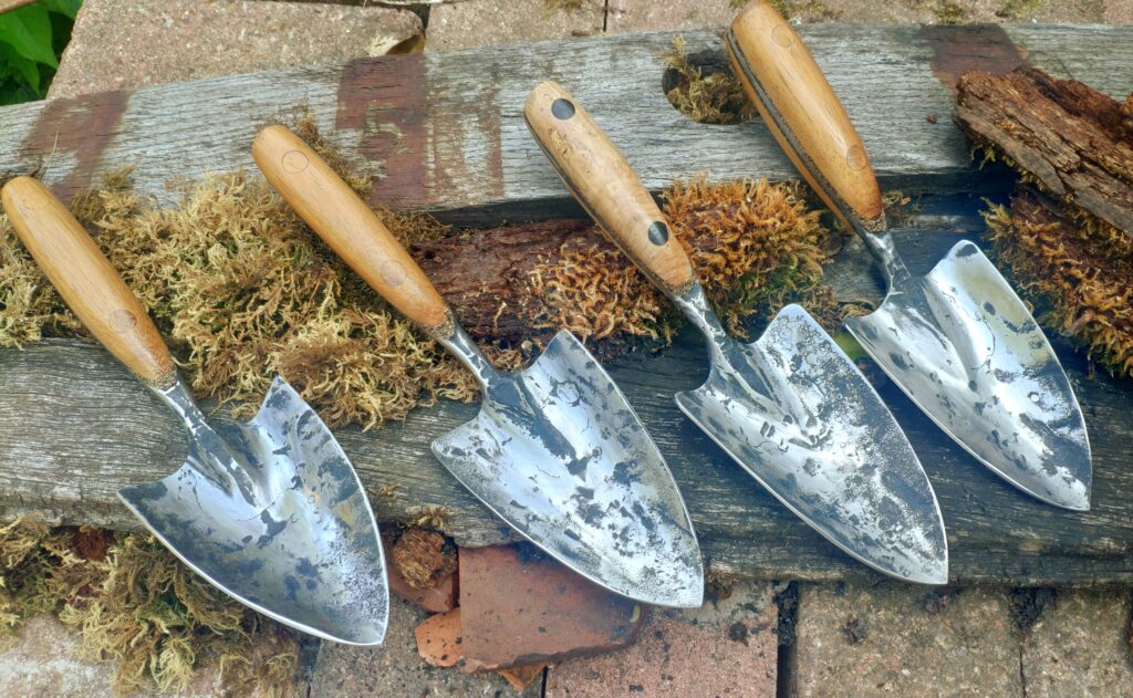 Hand Forged Balanced Garden Trowel — Full Tang - Anvil And Yew