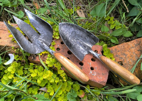 Hand Forged Garden Fork — Full Tang and Heavy Duty - Image 2